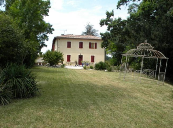 Offres de vente Villa Auch 32000