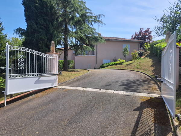 Offres de vente Villa Auch 32000